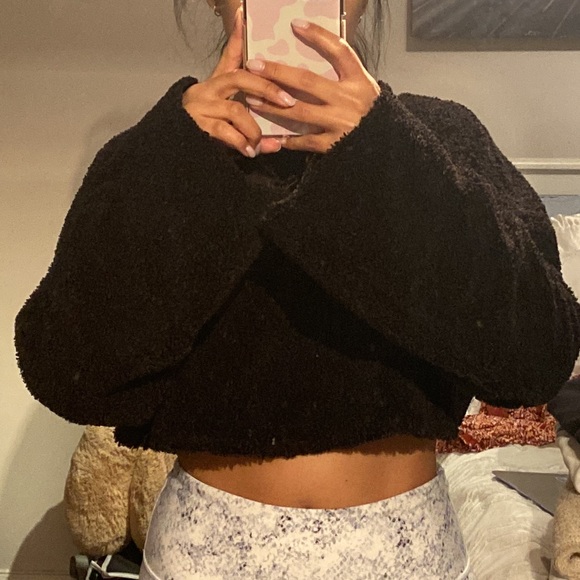 Black cropped Sherpa teddy top XS-S - Picture 2 of 3